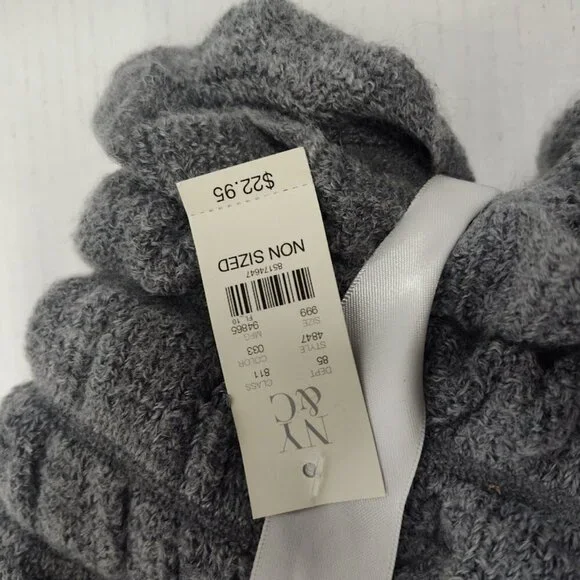 3 Gift Sets of New York and Company Gloves and Scarves NWT Grey, Blue, & Brown - Picture 7 of 9